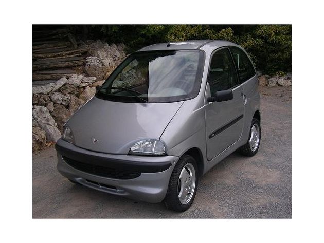 RENAULT TRAFIC 2.5 DCI