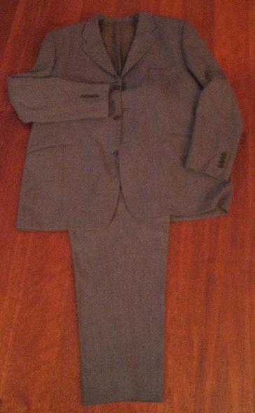 Traje para hombre color gris clasico