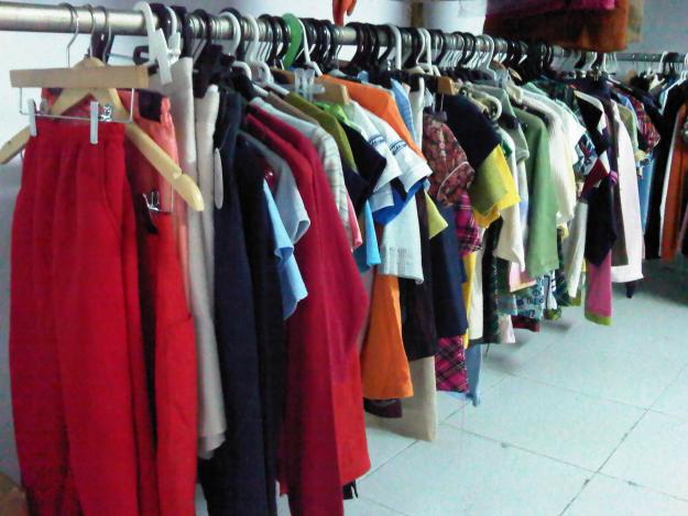 Textil,calzados,complementos al mayor tiendas/mercadillos