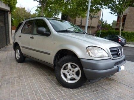 MERCEDES 230  ML 230 PERFECTO ESTADO!! - Barcelona