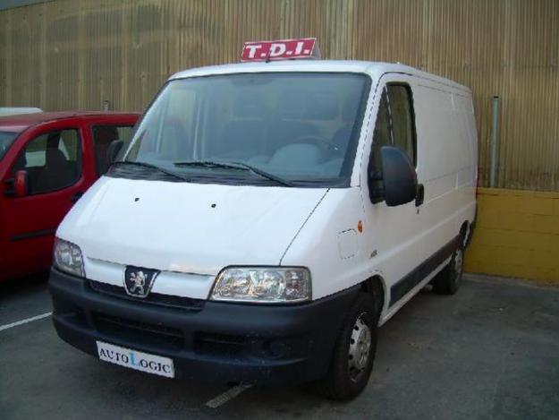 Venta de Peugeot Boxer 2.8HDI '03 en Cornellà De Llobregat