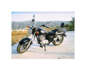 SUZUKI MARAUDER 125