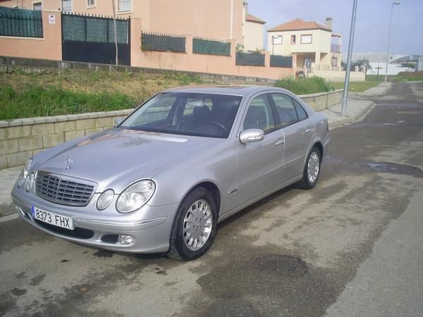 VENDO MERCEDES CLASE E ELEGANCE