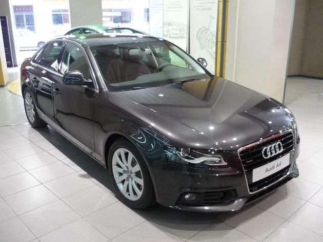 AUDI A4  3.2 FSI QUATTRO TIPTRONIC