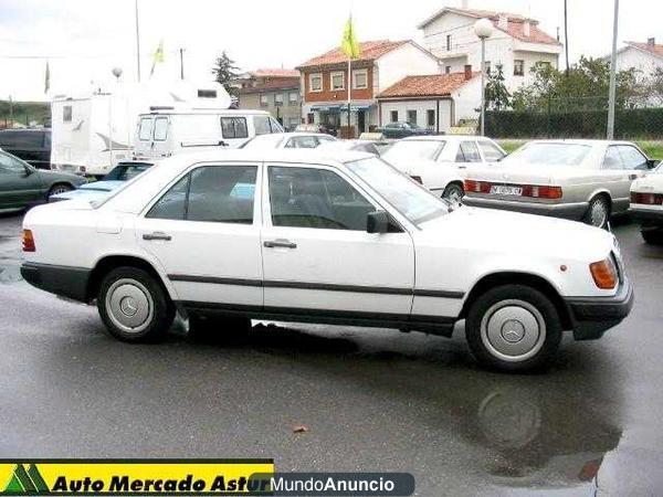 Mercedes-Benz 230 E