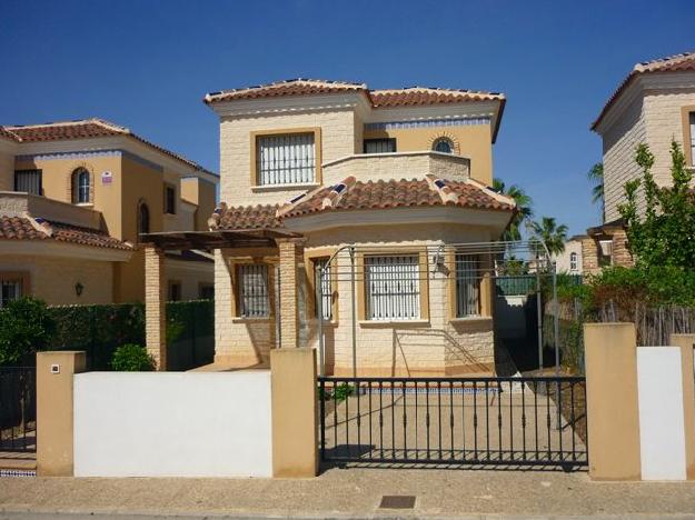 Chalet en venta en Guardamar del Segura, Alicante (Costa Blanca)