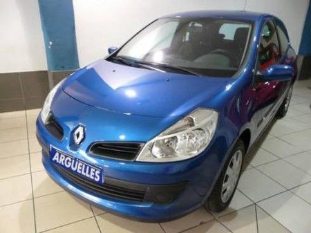 RENAULT CLIO 1.5 DCI EMOTION ECO2 MANUAL - Madrid