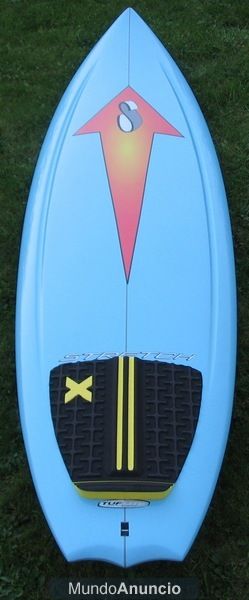 Tabla de surf  6,1  Stretch Fletcher 4 tuflite nose :12,13 med:19,13 tail: 15 tick 2,50 fins: FCS Muy divertida ,Estable