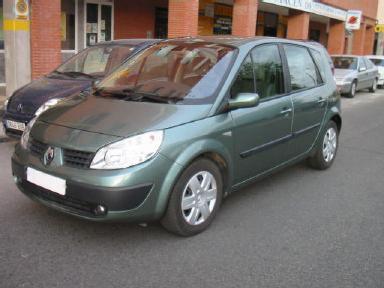 Venta de coche Renault SCENIC 1.9 DCI 120CV '04 en Fuencarral