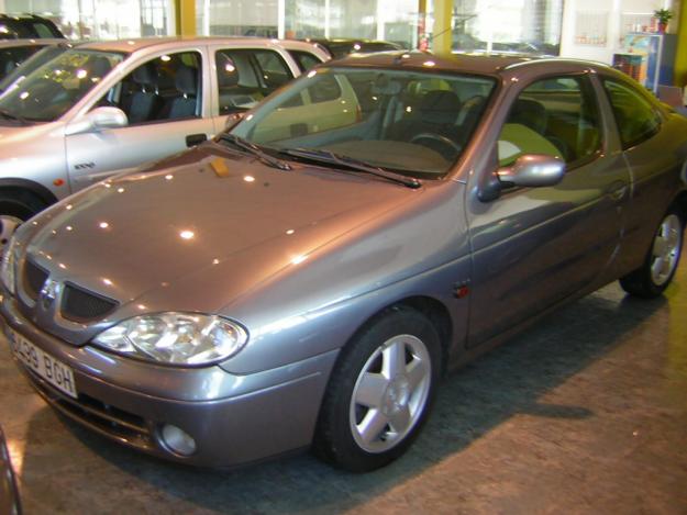 RENAULT - MEGANE COUPE 1. 6 16 V