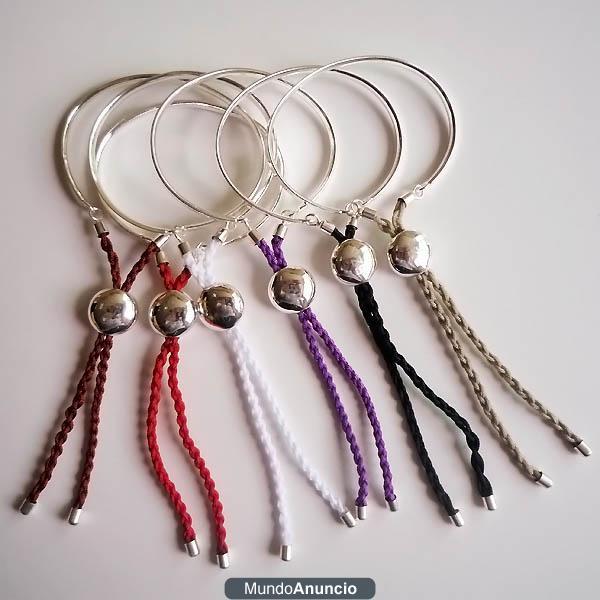 VENTA DE PULSERAS Y COLLARES  15CTS. UNIDAD