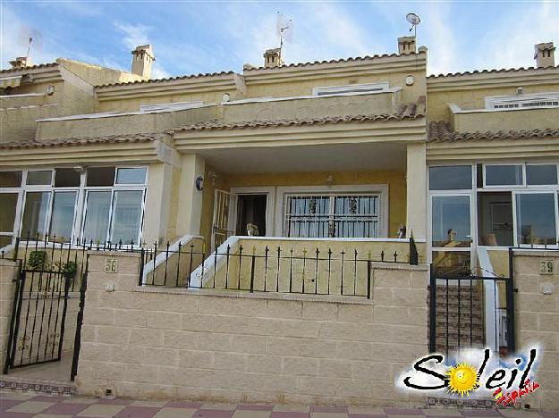 Casa adosada en Zenia, La