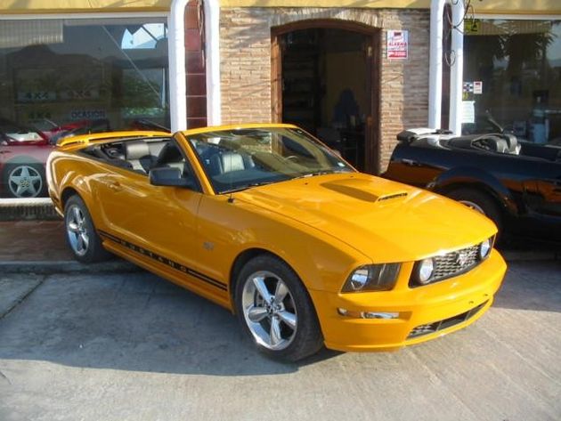 FORD MUSTANG GT CABRIOLET PREMIUM