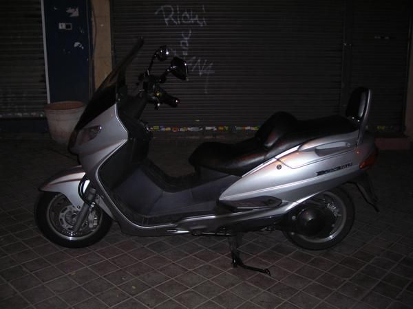 SUZUKI BURGMAN AN 250