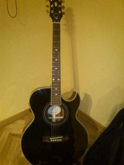 Vendo guitarra epiphone pr 5 eeb impecable con soporte y funda