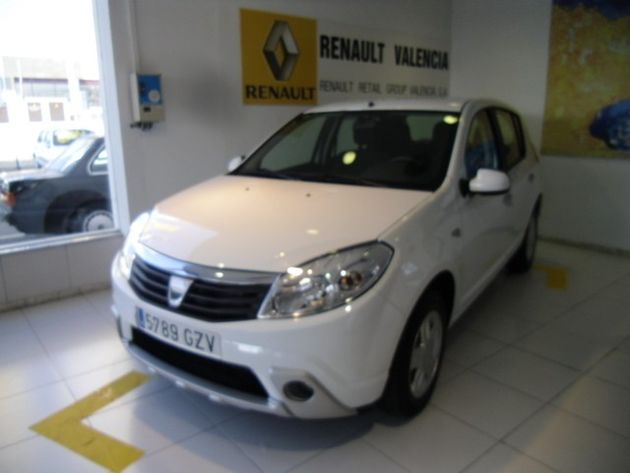 DACIA SANDERO  1.2 LAUREATE