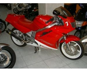 HONDA VFR 750