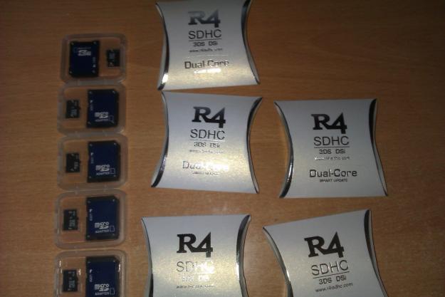 Pack r4 dual core 3ds + 8 gb micro sdhc