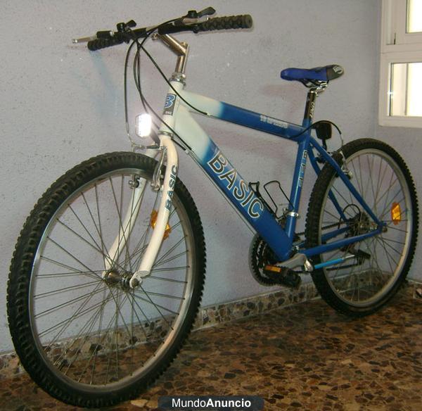 SE VENDE BICI DE MONTAÑA - BASIC