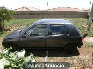 SE VENDE RENAULT CLIO 1.9 DIESEL