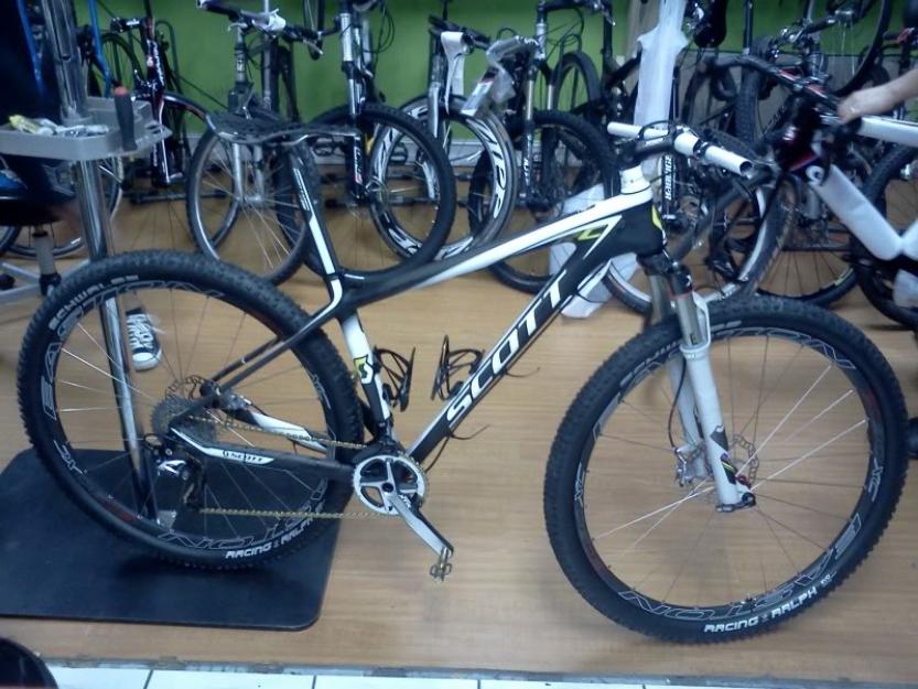 Bicicleta Scott Scale 29'' Pro 2012