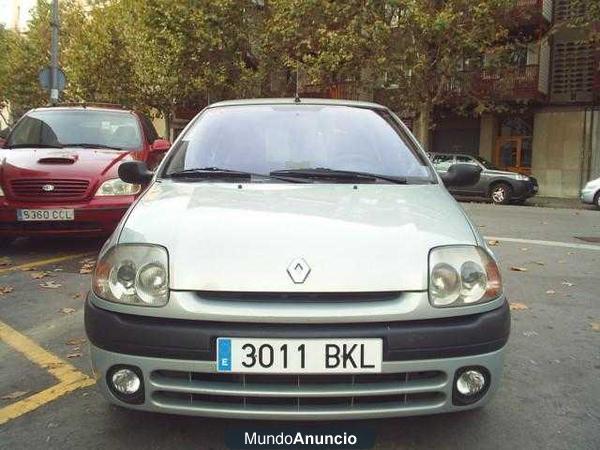 Renault Clio 1.2 16v Expression 75  IMPECAB