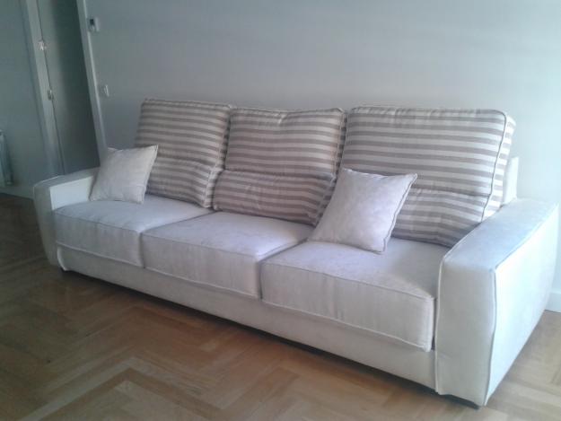 Se vende sofa de 2,85 mts a estrenar