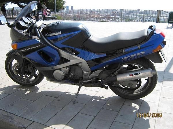 Vendo Moto Kawasaki ZZR 600