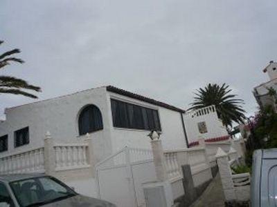 2b  , 2ba   in Chayofa,  Canary Islands   - 295000  EUR