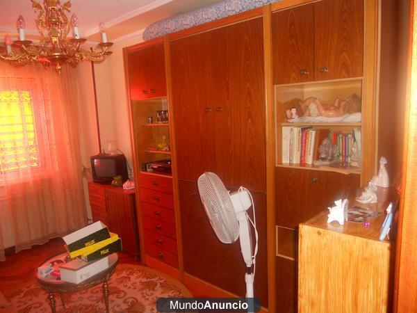 MUEBLES SALA DE ESTAR-DORMITORIO