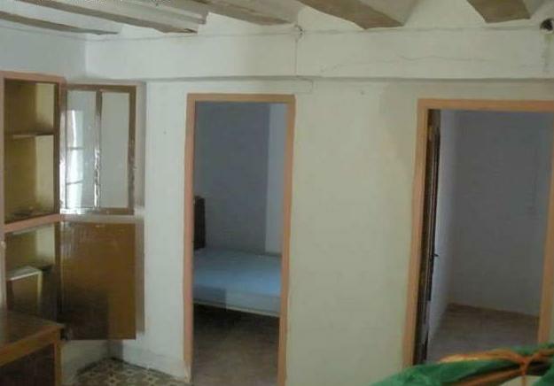 Ocasion!!!! se alquila casa de pueblo en chelva por 150€ al mes, 500€ llaves en mano.