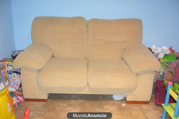 SE VENDE SOFA COLOR BEIG