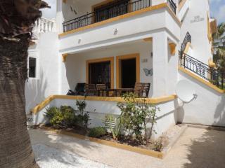 Apartamento en residencia : 4/4 personas - piscina - orihuela  alicante (provincia de)  comunidad valenciana  espana