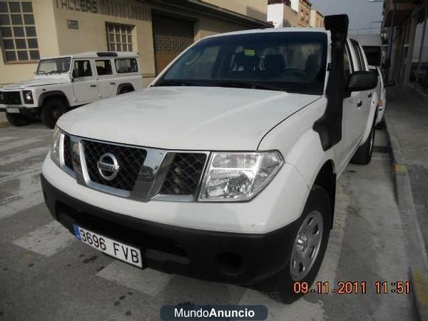 Nissan Navara 2.5dci Xe Doble Cabina 4x4,on Parle Français \'07