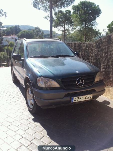 VENDO MERCEDES ML 230