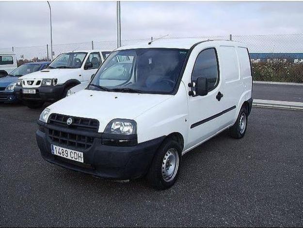 Venta de coche Fiat Doblo '03 en Lleida