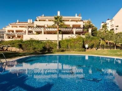 Apartamento con 4 dormitorios se vende en Marbella, Costa del Sol