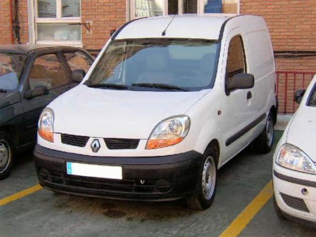 Venta de coche Renault Kangoo 1.9 D Isotermo '04 en Madrid