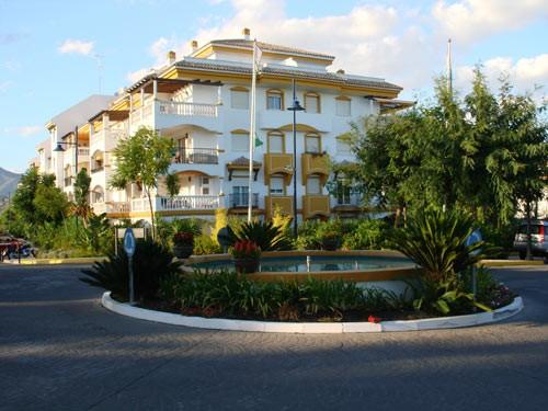 Apartamento a la venta en Nueva Andalucía Costa del Sol