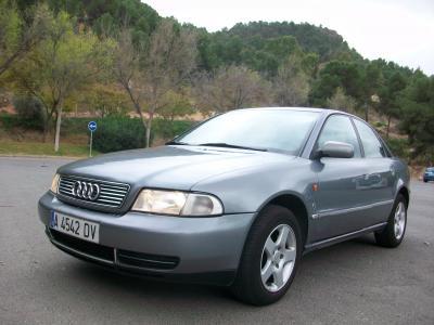 Audi A4 SERIE 1