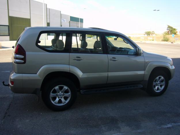 Vendo Toyota Land Cruiser VXL 8 plazas, 2004. 166 CV