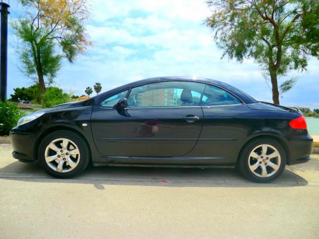 vendo urgento PEUGEOT 307 307 CC 2. 0 HDI 136