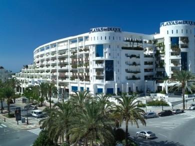 Apartamento con 2 dormitorios se vende en Marbella, Costa del Sol