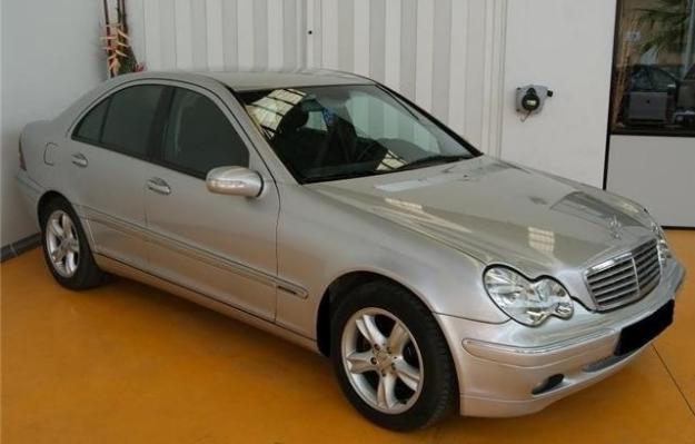 2001 Mercedes-Benz C 220 CDI Elegance Plateado