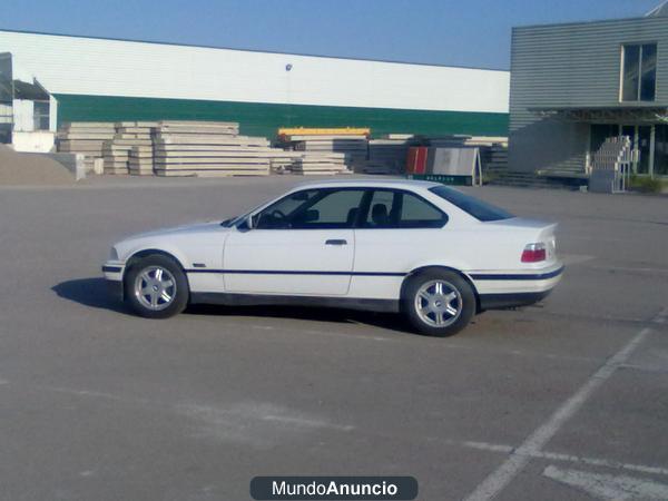 VENDO BMW 320I COUPE DEL 94