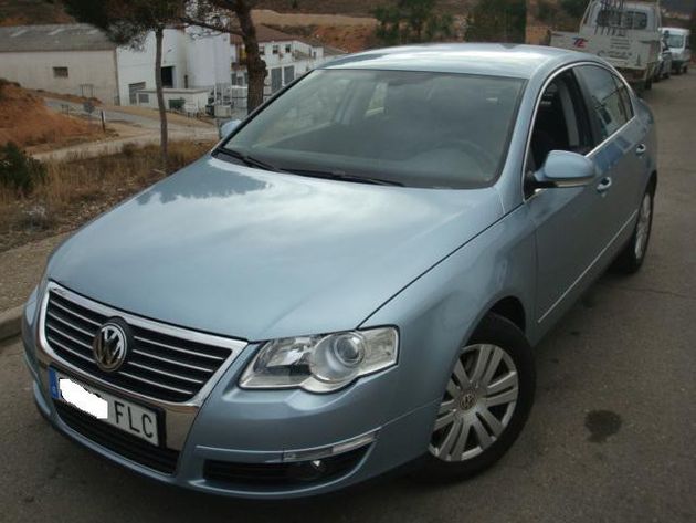 VOLKSWAGEN Passat 2.0TDI Highline