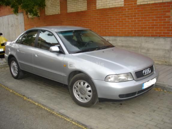 AUDI A4 1.8TURBO 150 CV 2000