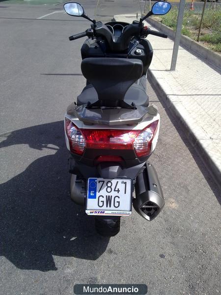 Kymco Superdink 300i