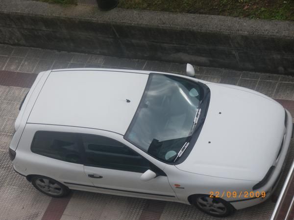 SE VENDE FIAT BRAVO BLANCO EN MUY BUEN ESTADO.