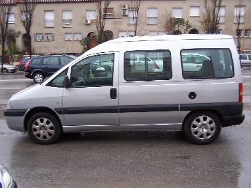 PEUGEOT Expert PREMIUM 8